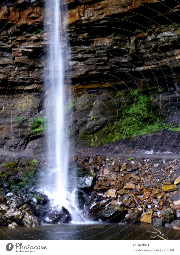 chilling Nature Water Waterfall To fall Fantastic Fluid Cold Wet Natural Adventure Sustainability Power Target Refrigeration Force Stone Rock Ledge Lake