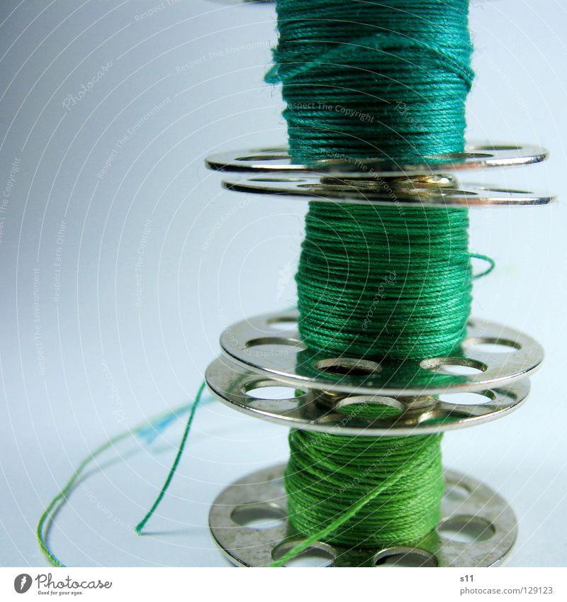 Sewing thread II Leisure and hobbies Handcrafts Craft (trade) Sewing machine Fashion Clothing Green Colour Dark green Turquoise 3 Textiles Tailoring Stitching