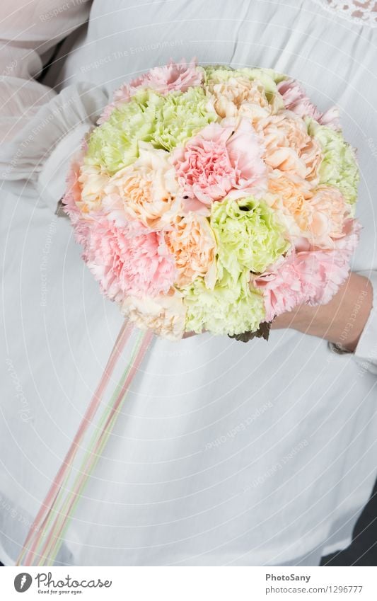 sweetyweddingbouquet Feminine 1 Human being Flower Blossom Bright Beautiful Multicoloured Green Orange Pink White Elegant Colour Bouquet Blouse Colour photo