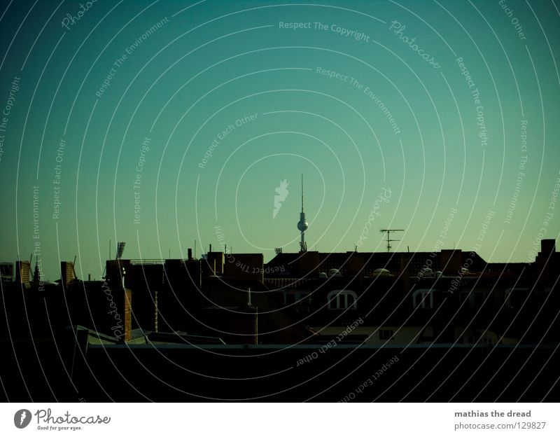 BACK TO ROOTS Sky Green Yellow House (Residential Structure) Building Roof Antenna Town Middle Landmark Art Tall Success Crane Black Horizon Monument Berlin