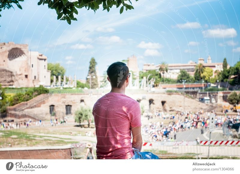 Rome IV Masculine Young man Youth (Young adults) Man Adults 1 Human being 30 - 45 years Italy Europe Capital city Downtown Old town Populated Tourist Attraction