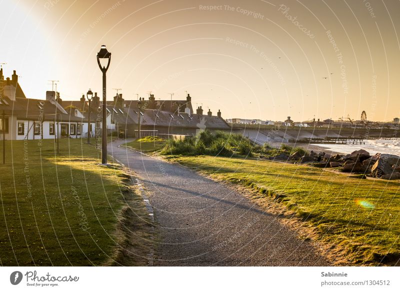 Footdee II Tourism Flat (apartment) House (Residential Structure) Aberdeen Village Fishing village Port City Outskirts Deserted Hut Vacation & Travel