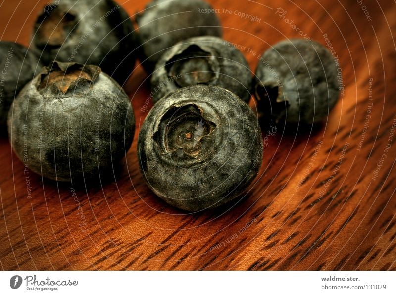 Blueberry 2 Dried up Nutrition Food Wood Texture of wood Fruit Transience Macro (Extreme close-up) Close-up cultivated blueberries Berries Old Spoiled