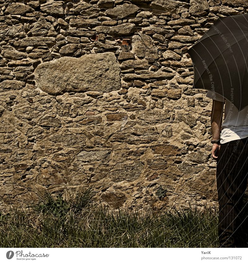 gate Umbrella Man T-shirt White Black Brown Stony Wall (building) Wall (barrier) Stone wall Plaster Drop shadow Happiness Cheerful Joie de vivre (Vitality)