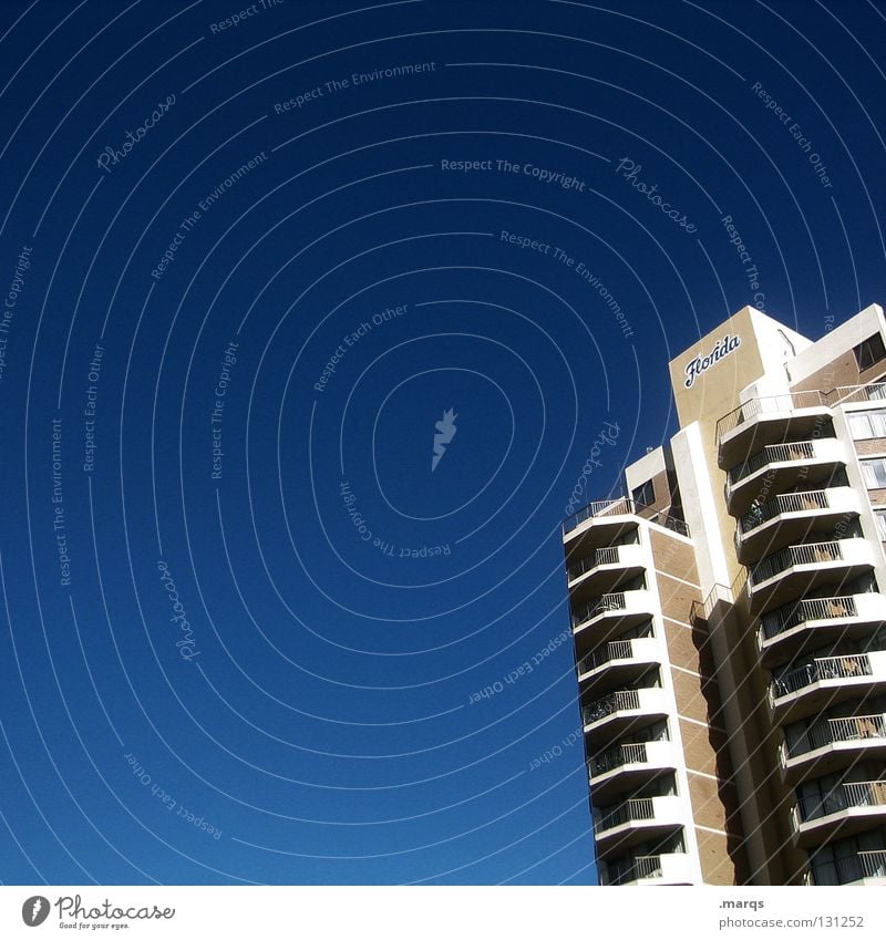 Florida Abstract Building line Vanishing point House (Residential Structure) High-rise Block Concrete Tenant Landlord Design Site Flat (apartment) Loneliness