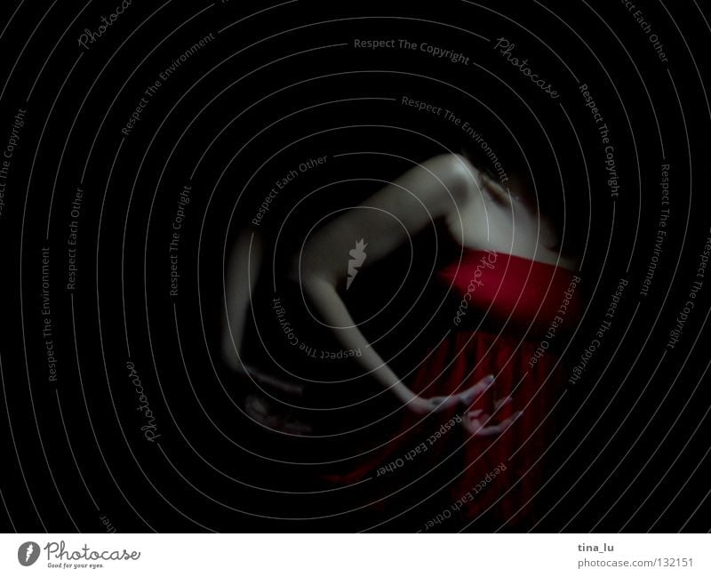 dancing in the dark III Red Dark Hand Woman 3 Movement Swing Posture Shoulder Esthetic Vertical Beautiful Feminine Light Elegant Mysterious Dance Long exposure