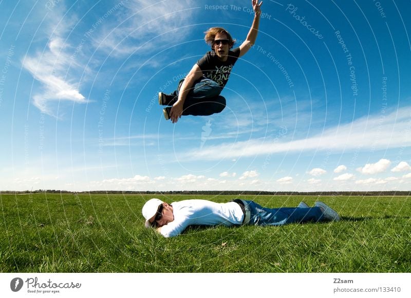 freakout sunday II Relaxation Action April Baseball cap To enjoy Grass Green Light blue Man Masculine Cap Rest Salto Sky Summer Sunday Jump Style White Meadow