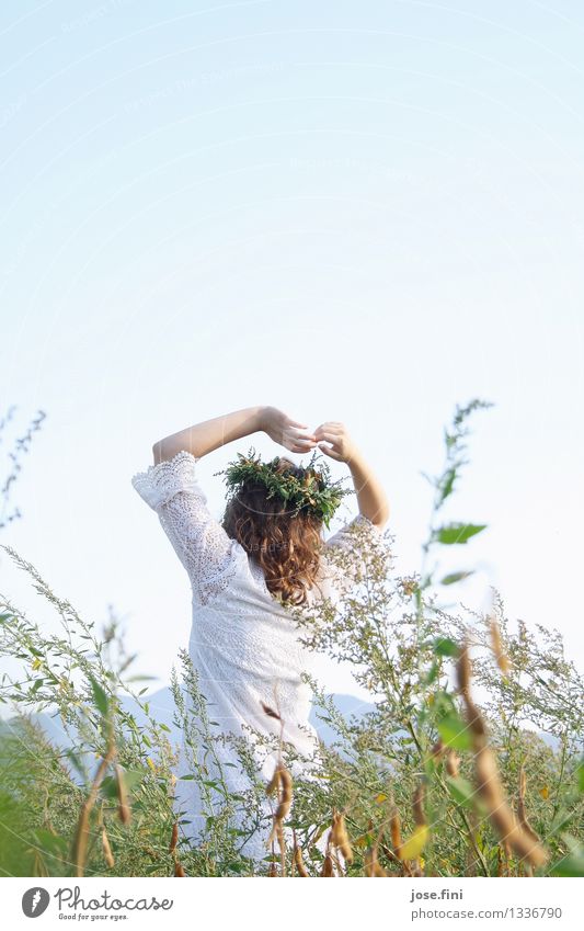 Meadow Queen II Feminine Girl Young woman Youth (Young adults) 13 - 18 years Nature Landscape Cloudless sky Beautiful weather Plant Foliage plant Field Wreath