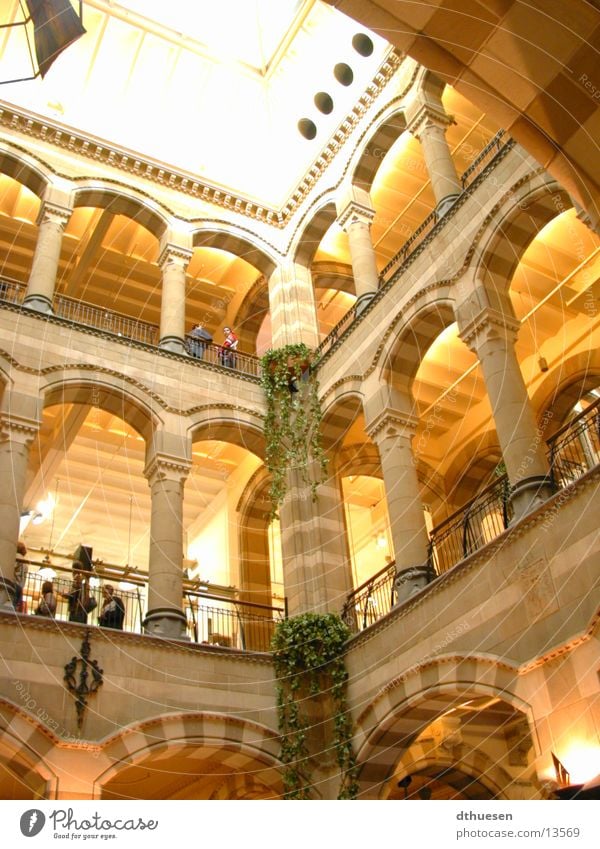 Shopping mall in Amsterdam Passage Architecture Column Orange Amsterdam dam