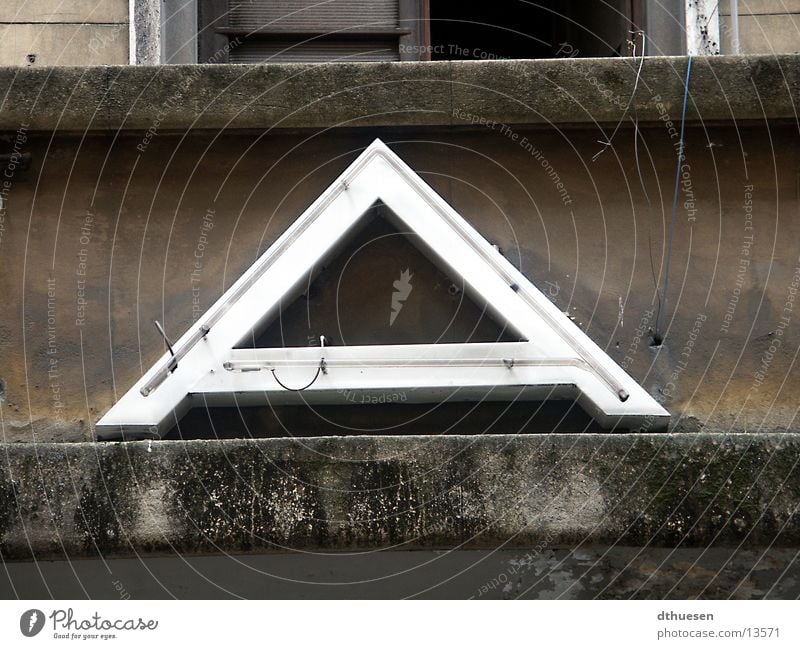 A for Apollo - a cinema in Florence Letters (alphabet) House (Residential Structure) Advertising Neon sign Leisure and hobbies