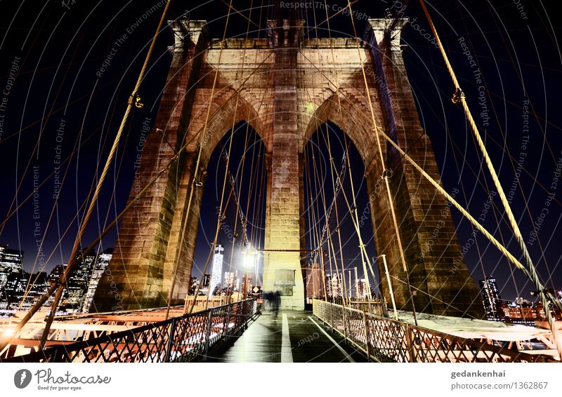 brooklyn bridge Capital city Populated Bridge Architecture Tourist Attraction Landmark Monument Transport Road traffic Pedestrian Vacation & Travel Large