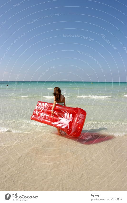 vacation Air mattress Beach Red Relaxation Coast Sandy beach Vacation & Travel Waves Horizon Palm tree Ocean Summer Water Far-off places Mediterranean sea