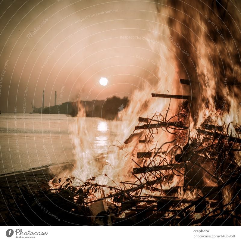 Fire and Dusk Environment Sunlight Warm-heartedness Elbe Elbufer Easter fire Colour photo Exterior shot Twilight Light Sunrise Sunset