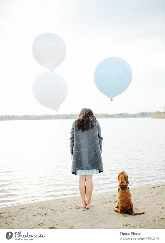 fly Feminine 1 Human being Dog Breathe Swimming & Bathing To enjoy Jump Stand Lake Balloon Hot Air Balloon Colour photo Portrait photograph Animal portrait