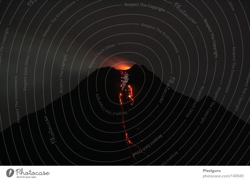 Volcán Volcano Vulcano Lava Red Incandescent Night Ashes Volcanic crater Costa Rica Action Central America Mountain ash mountain arena