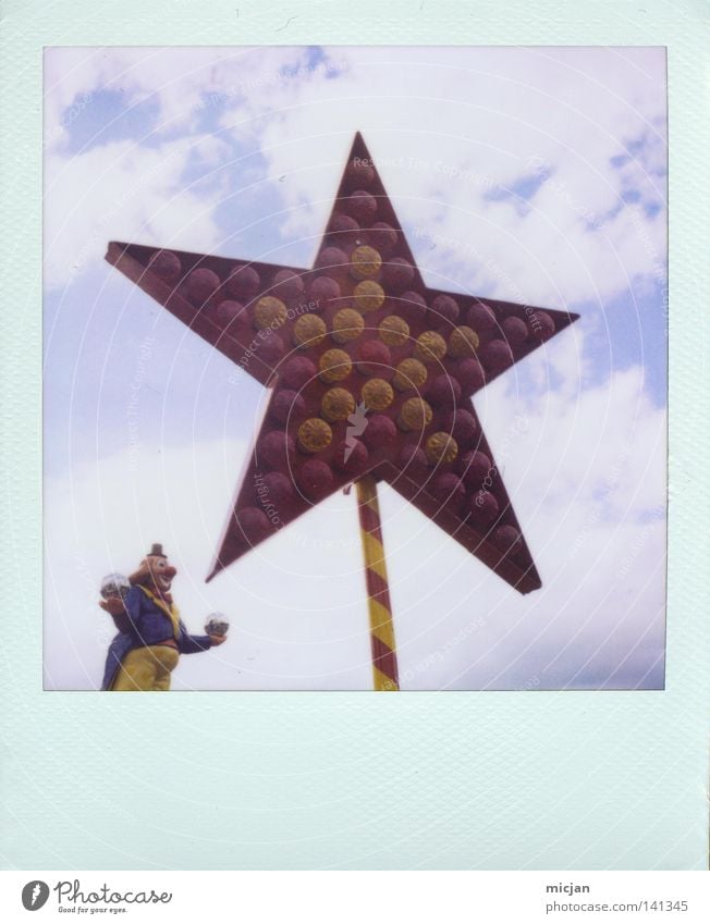 HH08.2 - Starcatcher Clown Star (Symbol) Fairs & Carnivals Lamp Electric bulb Event lighting Lighting Chic Beautiful 5 Juggle Catch Polaroid Analog Paper