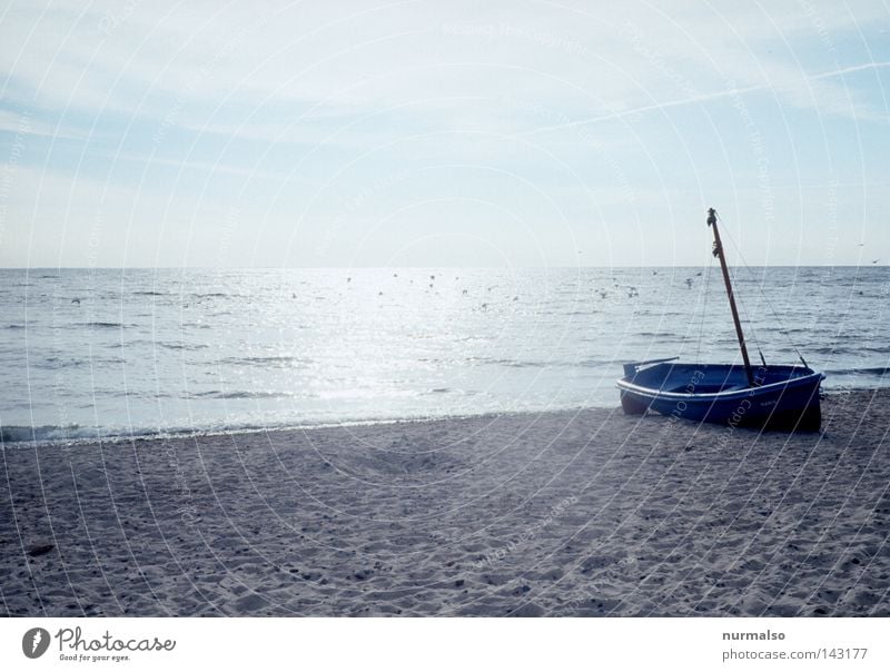 full of boredom Beach Watercraft Baltic Sea Lake Ocean Fishing boat Fisherman Polish Poland Gdánsk Bay Horizon Vacation & Travel Travel photography Mast