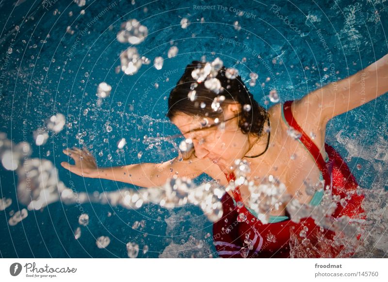 splashing water Swing Silhouette Beautiful Heavenly Action Hair and hairstyles Style Easygoing Hair gel Hold Wet Bikini Turquoise Rocking out Dry Clouds