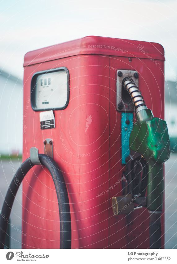 Vintage Fuel Pump Body Environment Building Transport Dirty Historic Energy Nostalgia Obsolete Old fashioned america americana Antique artifacts cash cost