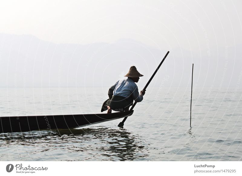 Solitude II Water Dugout Watercraft Fisherman Inle Lake Balance Net Corner Fishing (Angle) Fishery Hat Asia Mirror image Straw hat Fishing net Fishing boat