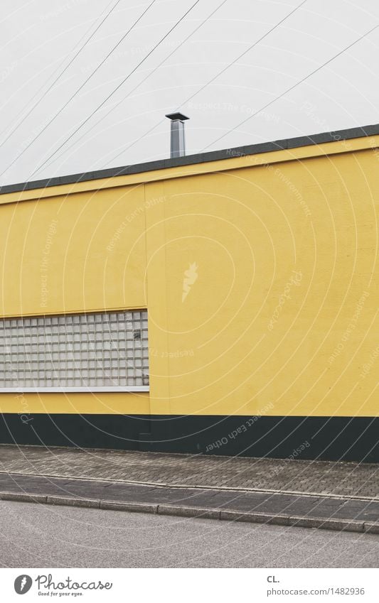 industrial estate Industry Sky Bad weather House (Residential Structure) Building Architecture Wall (barrier) Wall (building) Window Chimney Street Gloomy