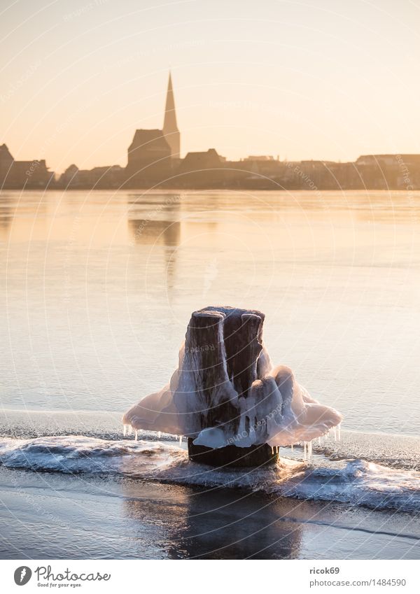 View over the Warnow to Rostock Vacation & Travel Winter Water Weather Ice Frost River Town Building Architecture Tourist Attraction Landmark Cold Idyll Nature