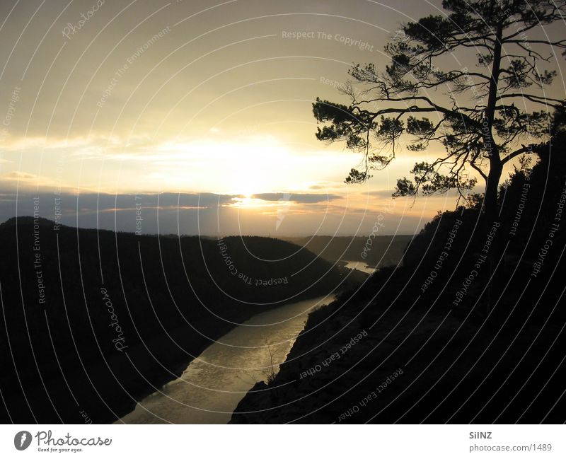 Elbe Saxon Switzerland Sunset Back-light Autumn Mountain River