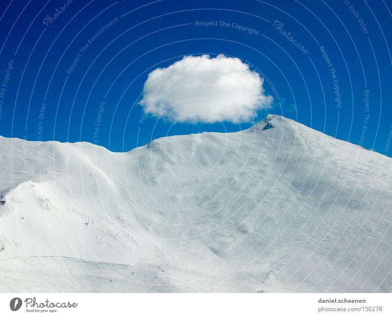 Val Frejus Snow Deep snow Sky Winter Mountain Snowcapped peak Altocumulus floccus Blue sky Picturesque Slope Snow layer Snowscape Tall Exterior shot