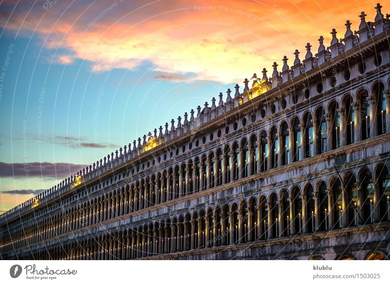 Italy, Venice, dusk at San Marco square Beautiful Vacation & Travel Tourism Ocean House (Residential Structure) Sky Town Church Palace Bridge Building