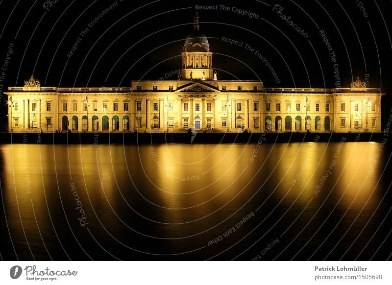 The Custom House Dublin Tourism Sightseeing City trip Environment Nature Water Night sky River Liffey Ireland Europe Capital city Downtown Palace