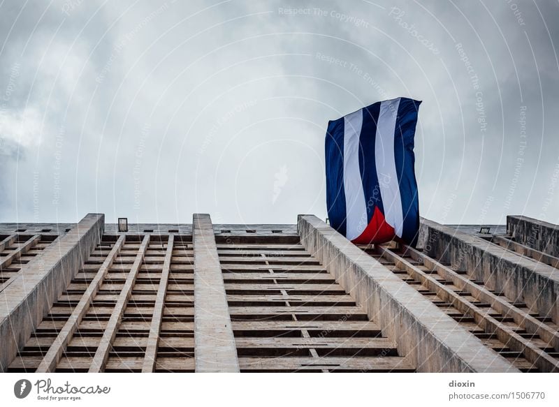 updraft City trip Sky Clouds Wind Havana Cuba Central America Caribbean Town Capital city Port City Downtown Deserted House (Residential Structure) High-rise