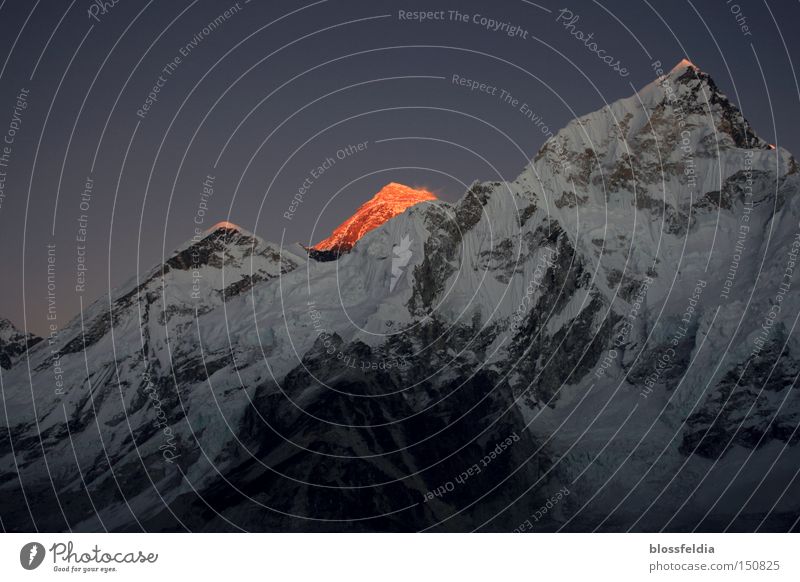 Last ray of the sun Nepal Himalayas Tracking Ice Stone Climbing Ascending To board Climber Tibet Sunrise Mountain Asia Railroad tracks trekking Everest