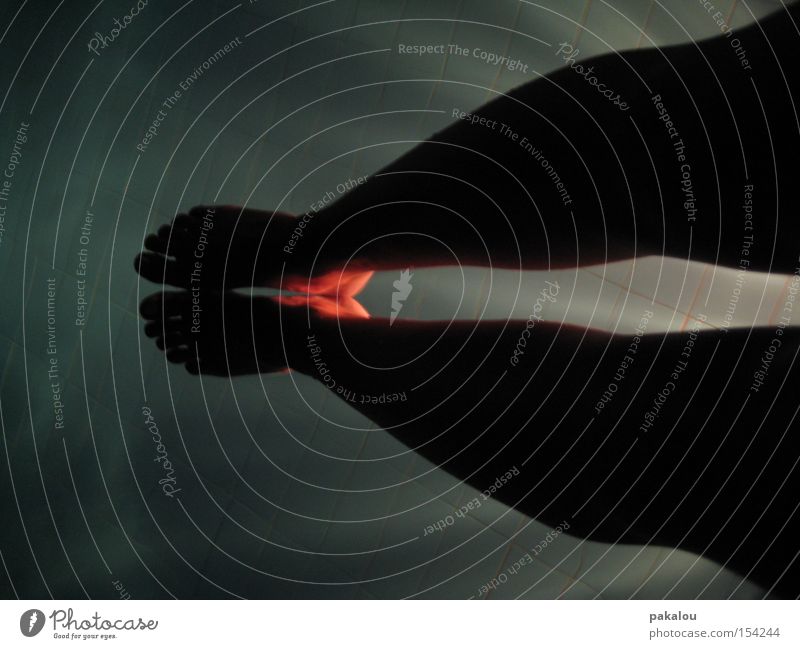 BATH BATH Legs Feet Water Bathroom Swimming & Bathing Swimming pool Dark Shadow Silhouette Lighting Floodlight Toes Barefoot Relaxation Long exposure Foot bath