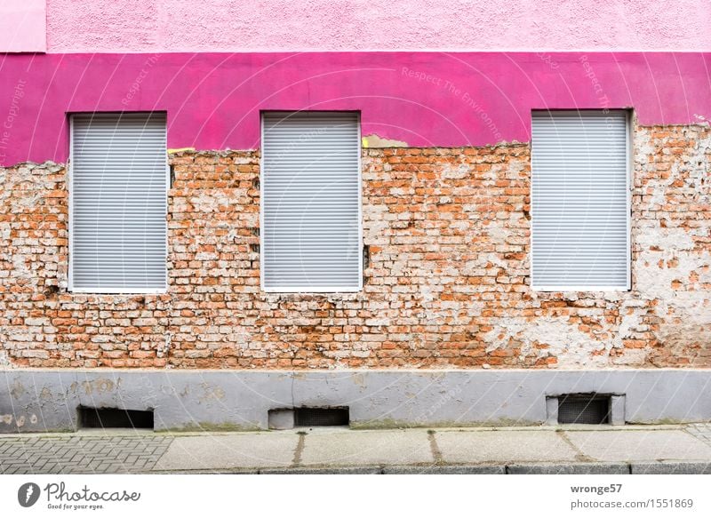 Experiment Failure Deserted House (Residential Structure) Apartment Building Wall (barrier) Wall (building) Facade Window Old Town Brown Multicoloured Gray