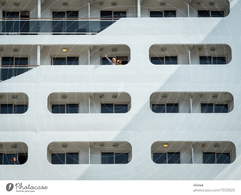 passengers Ocean Waves Audience Fan Human being Masculine Feminine Child Woman Adults Life 2 Sun Spring Summer Beautiful weather coast Port City Balcony Window