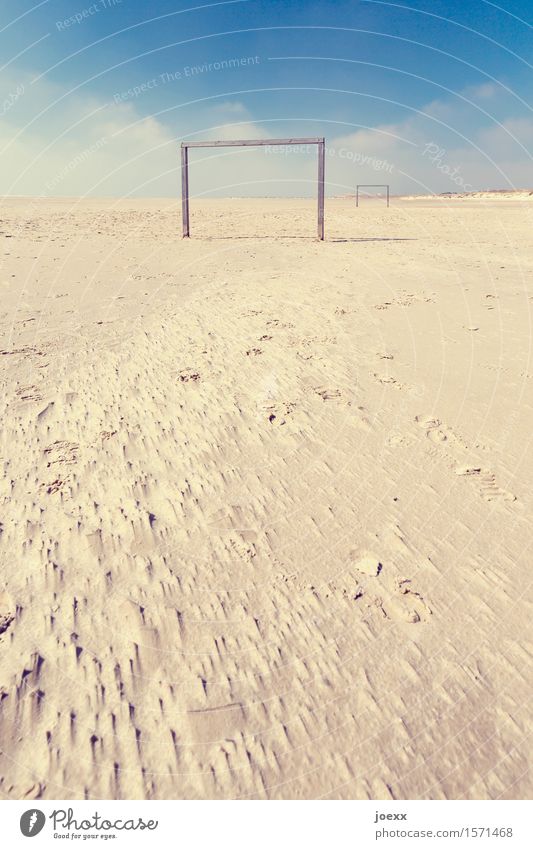 gate Leisure and hobbies Sky Beautiful weather Wind Beach Island Amrum Infinity Bright Dry Blue Brown Apocalyptic sentiment Colour photo Exterior shot Deserted