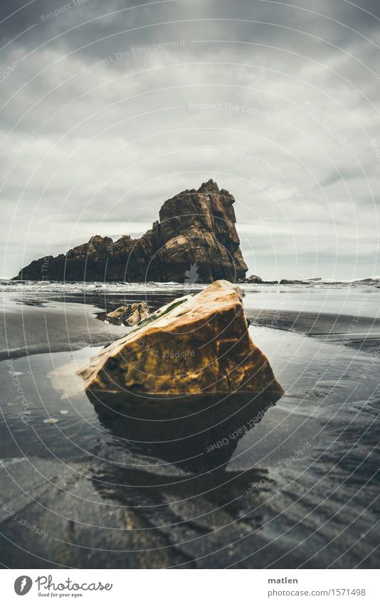 rock Nature Landscape Sky Clouds Horizon Weather Bad weather Wind Waves Coast Beach Ocean Deserted Dark Blue Brown Gray White Suction Sandy beach Stream