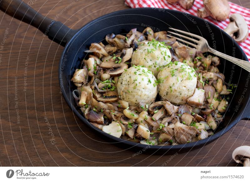 mushroom pan Food Button mushroom Mushroom Dumpling Chives Oyster mushroom Shallot Nutrition Organic produce Vegetarian diet Vegan diet Pan Fork Cheap Delicious