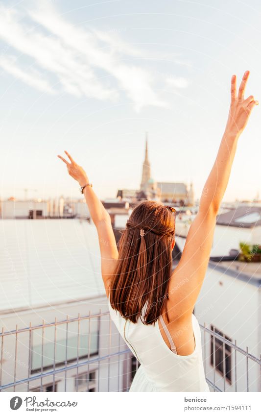 Vienna calling Luxury Joy Summer Flat (apartment) Success Human being Woman Adults Hand Capital city Downtown Dome Tourist Attraction Tall Above Rich Dusk