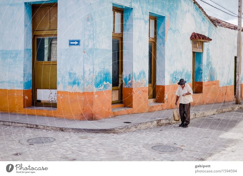 cuba Shopping Vacation & Travel Tourism Adventure Far-off places Cuba Town Old town House (Residential Structure) Wall (barrier) Wall (building) Facade Door