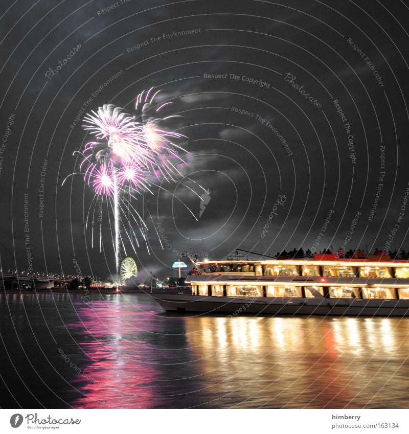 HAPPY NEW Colour photo Exterior shot Deserted Copy Space left Copy Space right Copy Space top Copy Space bottom Evening Night Artificial light Light Reflection