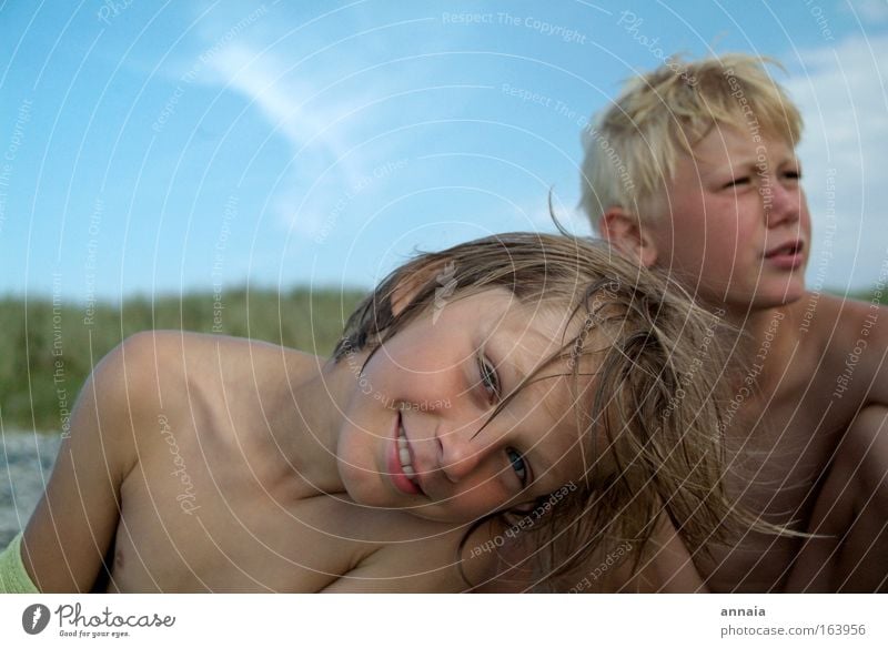 friends Colour photo Exterior shot Portrait photograph Looking into the camera Summer Summer vacation Beach Ocean Masculine Boy (child) Friendship