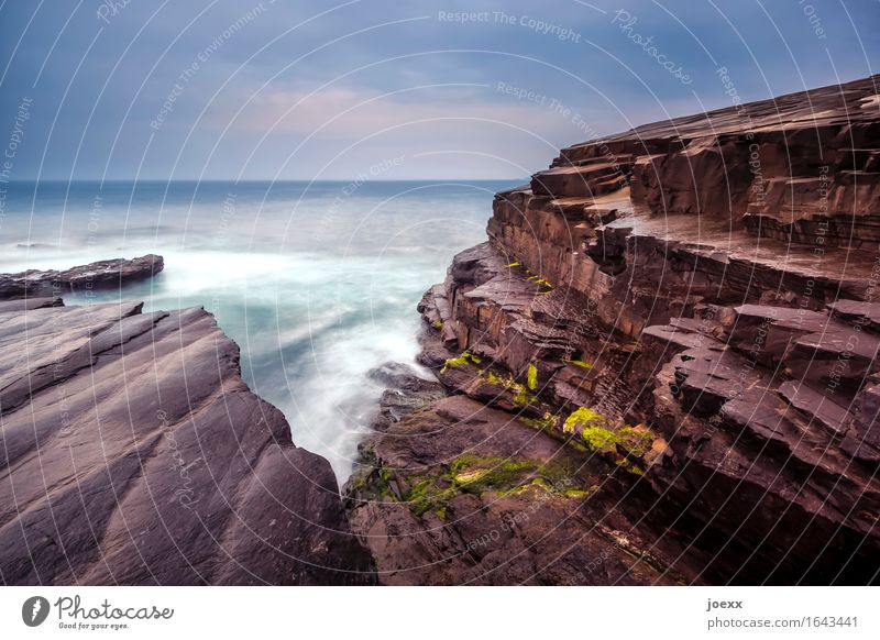 shift Water Rock Waves Coast kilkee Ireland Europe Old Free Wild Blue Brown White Horizon Colour photo Exterior shot Deserted Day Contrast Long exposure