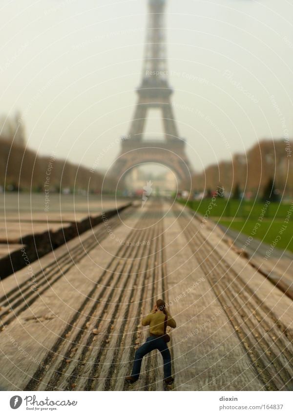 encore une fois, la tour eiffel ! Colour photo Close-up Day Shallow depth of field Long shot Model-making Vacation & Travel Tourism Sightseeing City trip Camera