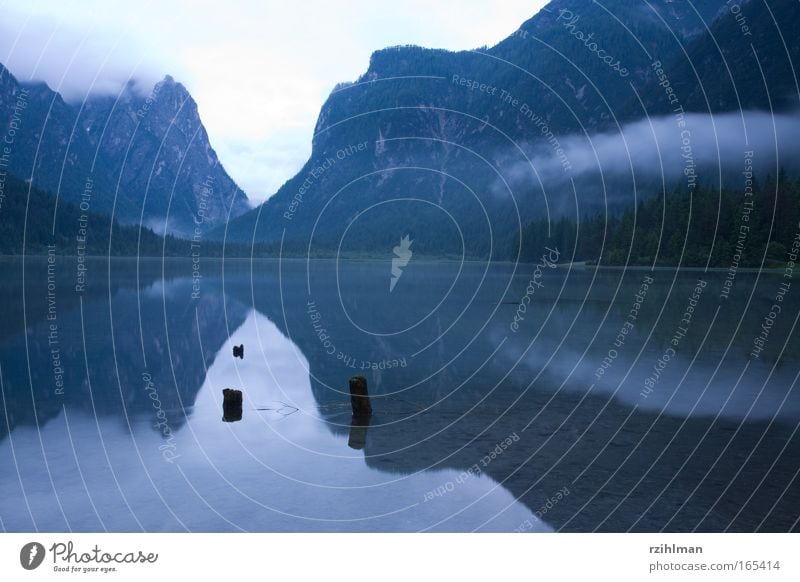 Lake Dobbiaco Colour photo Exterior shot Copy Space left Copy Space right Copy Space top Copy Space bottom Copy Space middle Morning Dawn Twilight Contrast