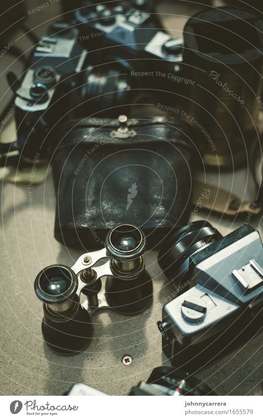 photo flea market Table Old Retro Binoculars Camera Photography Flea market Flea market stall Nostalgia Former Ancient Dusty Odds and ends Junk Objective Trashy