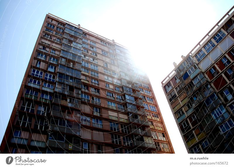 4oclock blocks Colour photo Exterior shot Pattern Structures and shapes Deserted Copy Space top Day Light Contrast Light (Natural Phenomenon) Sunlight Sunbeam