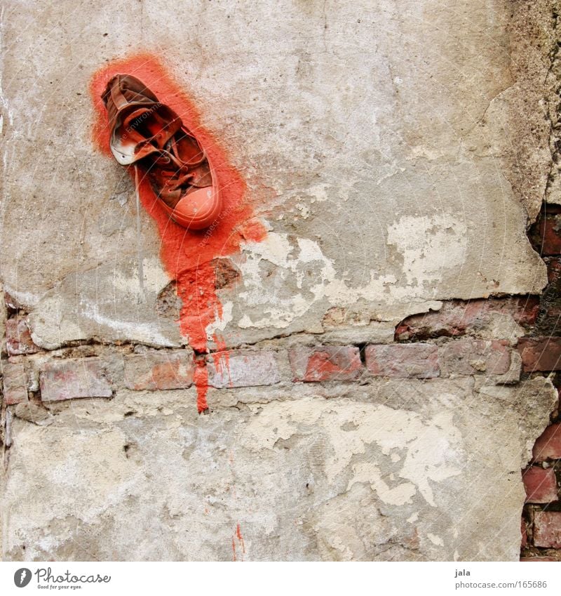 shoe wall Colour photo Exterior shot Deserted Copy Space right Copy Space bottom Day Central perspective Building Wall (barrier) Wall (building) Facade Red