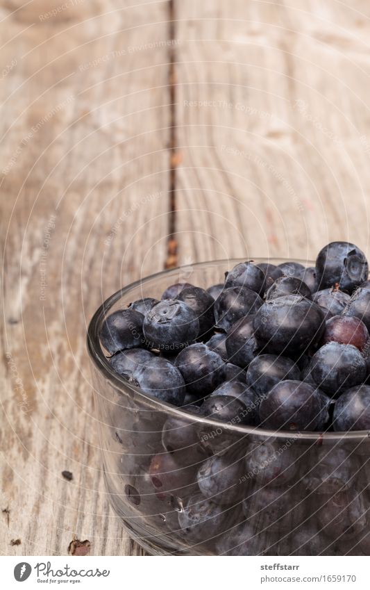 Clear glass bowl of ripe blueberries Food Fruit Nutrition Eating Breakfast Picnic Organic produce Vegetarian diet Diet Bowl Lifestyle Beautiful Healthy