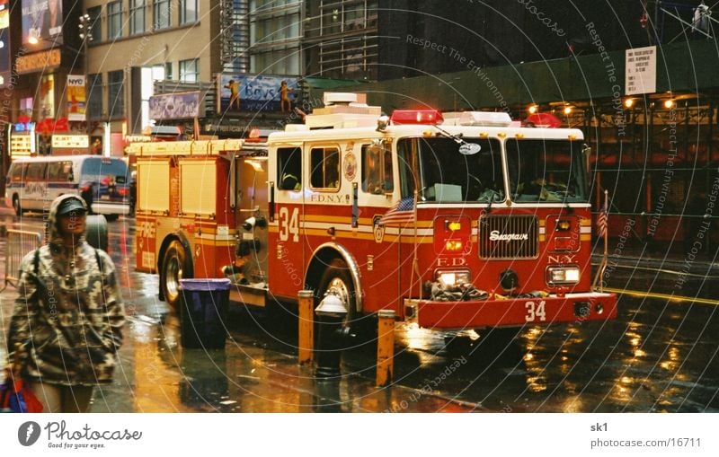 Fire truck New York Wet Fire department Rain New York City FDNY Alarm Deployment Fire engine Warning light Driving Bad weather Road traffic